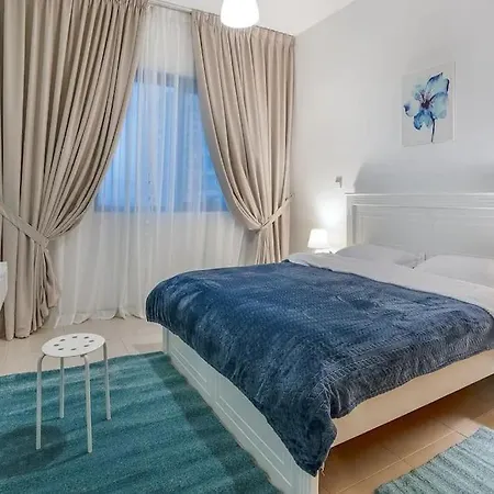 Huge 2 Bedroom Apartment Beach Front Abu Dhabi Exterior photo